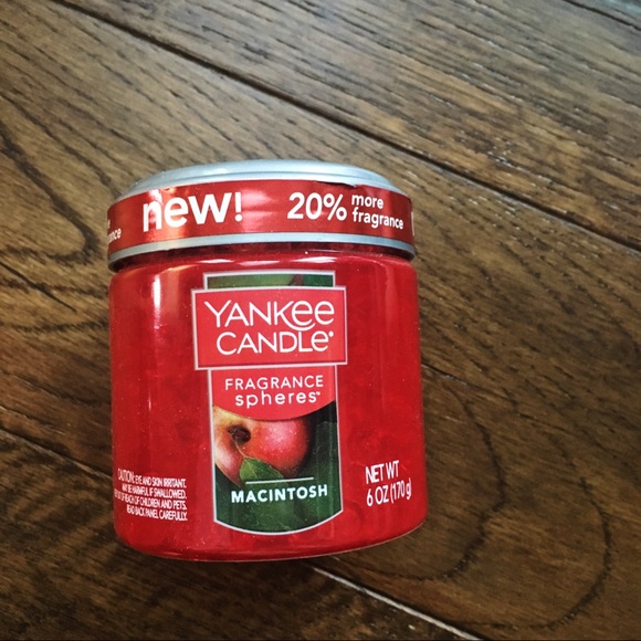 Bundle: yankee candle, Clinique, Bath & Body Works - Picture 4 of 8